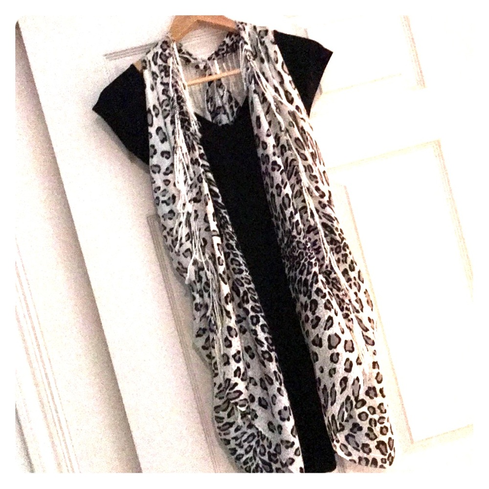 Kimono animal prints!(Black dress NOT included!)**